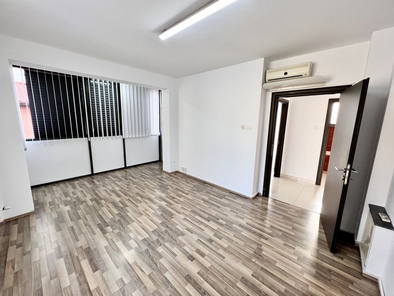 Aviatiei, Cartierul Francez, cladire exclusiv de birouri, zona Aurel Vlaicu